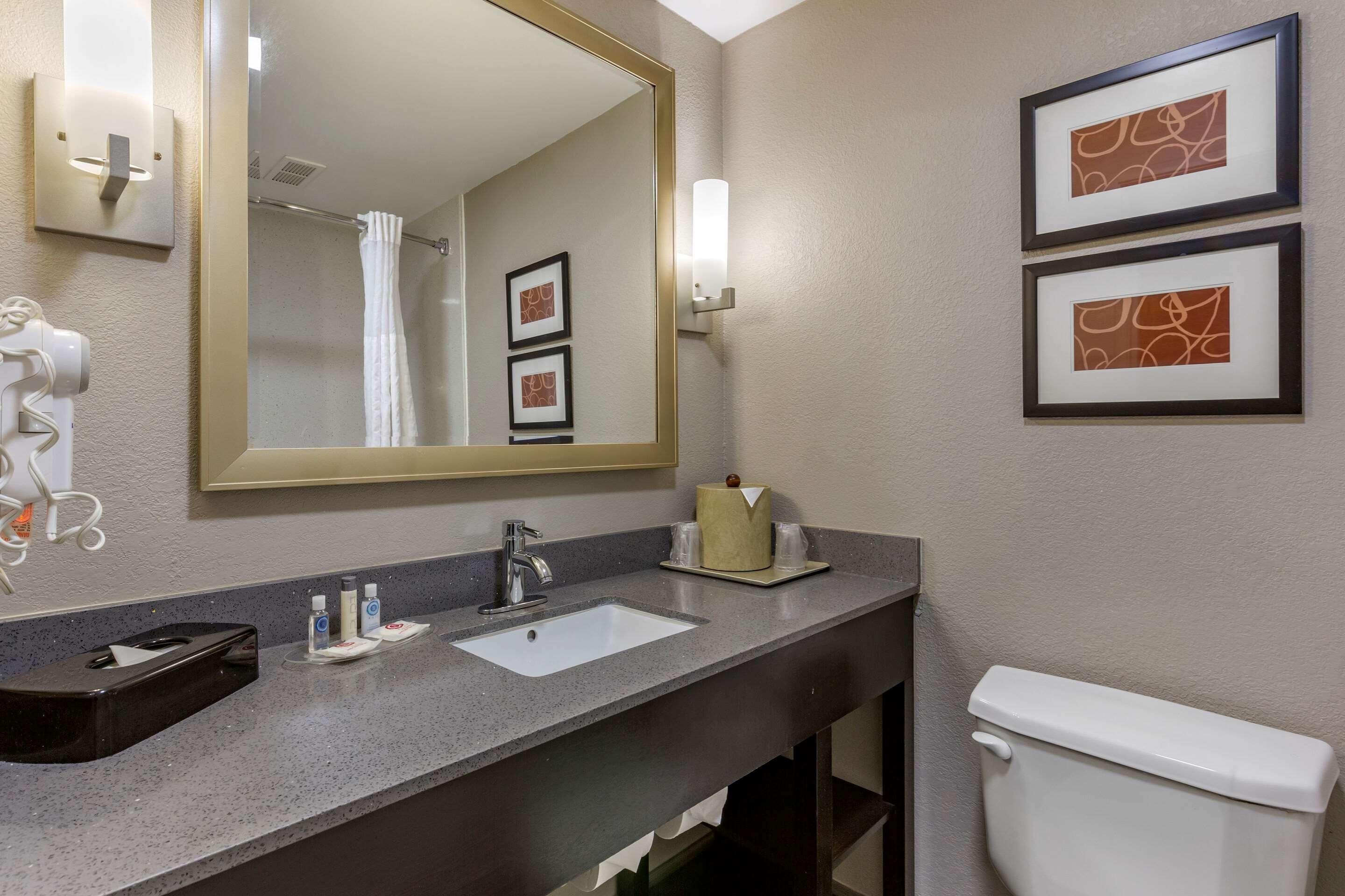 Comfort Suites Pineville - Ballantyne Area Extérieur photo
