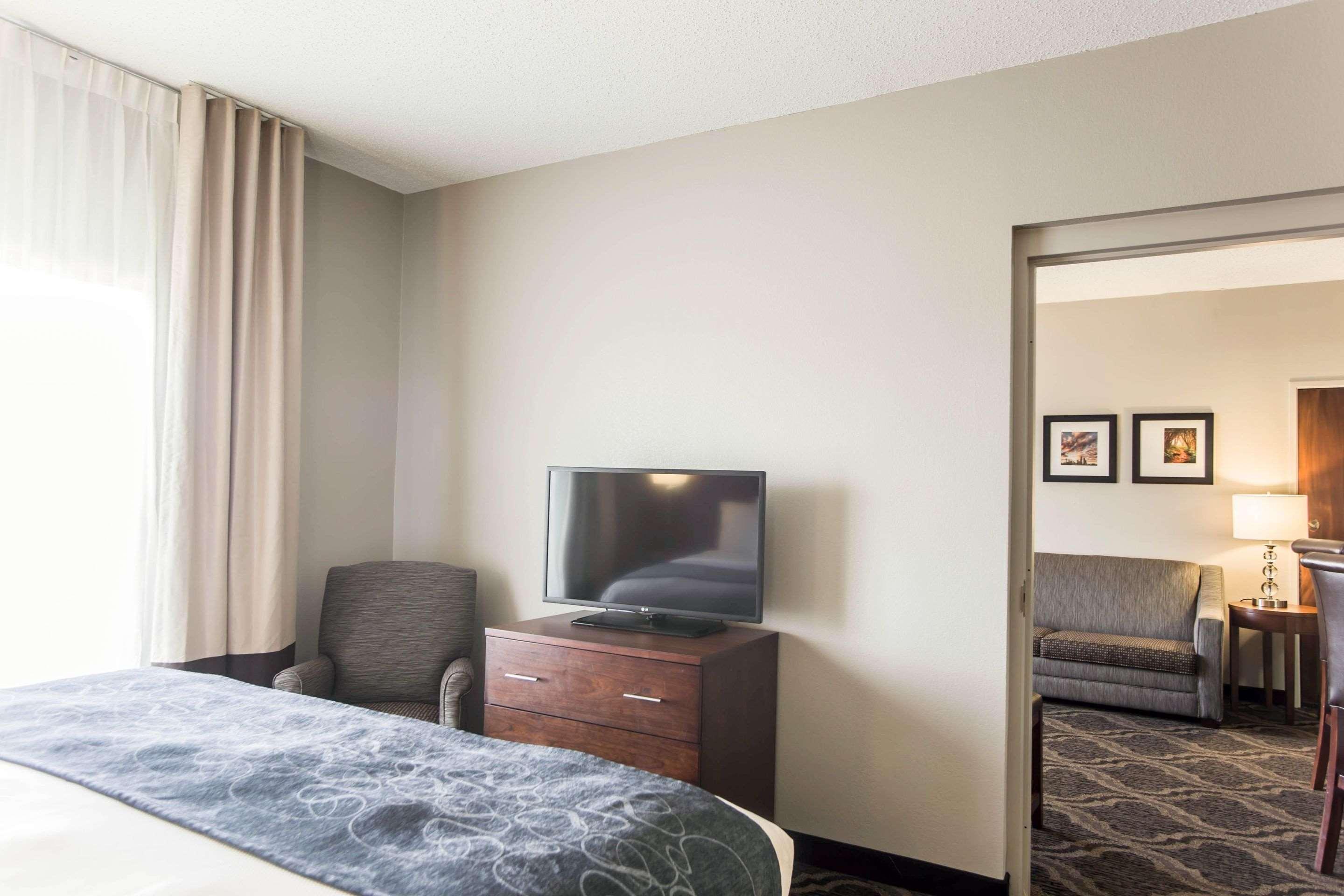 Comfort Suites Pineville - Ballantyne Area Extérieur photo