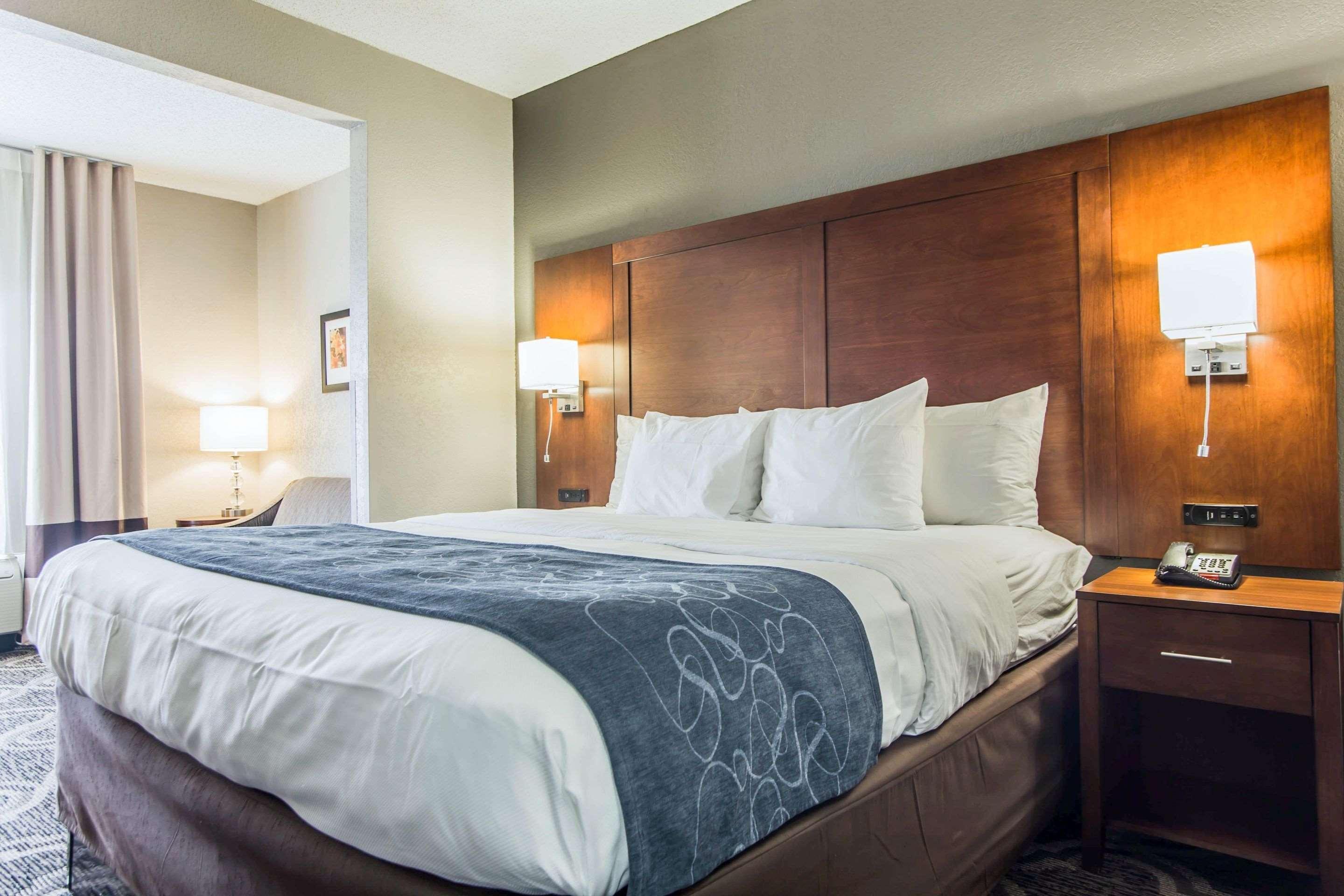 Comfort Suites Pineville - Ballantyne Area Extérieur photo