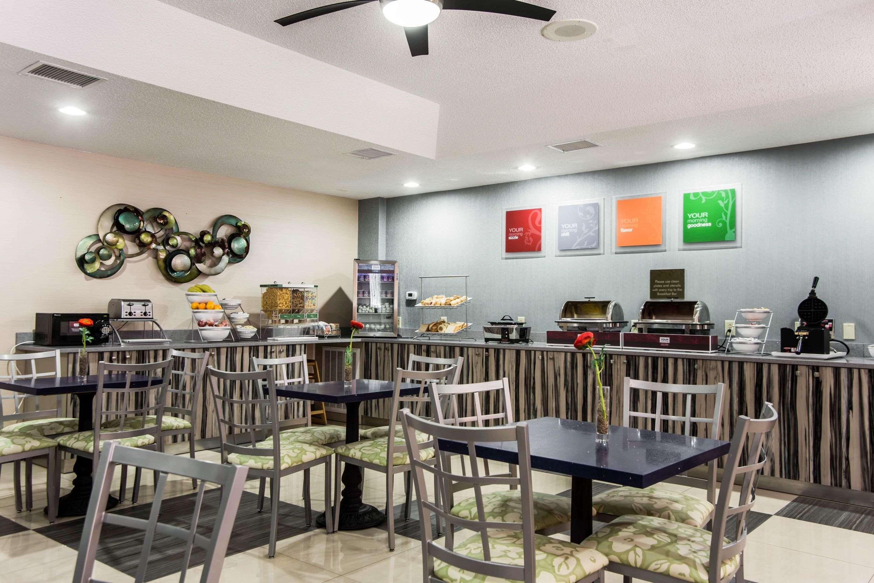 Comfort Suites Pineville - Ballantyne Area Extérieur photo